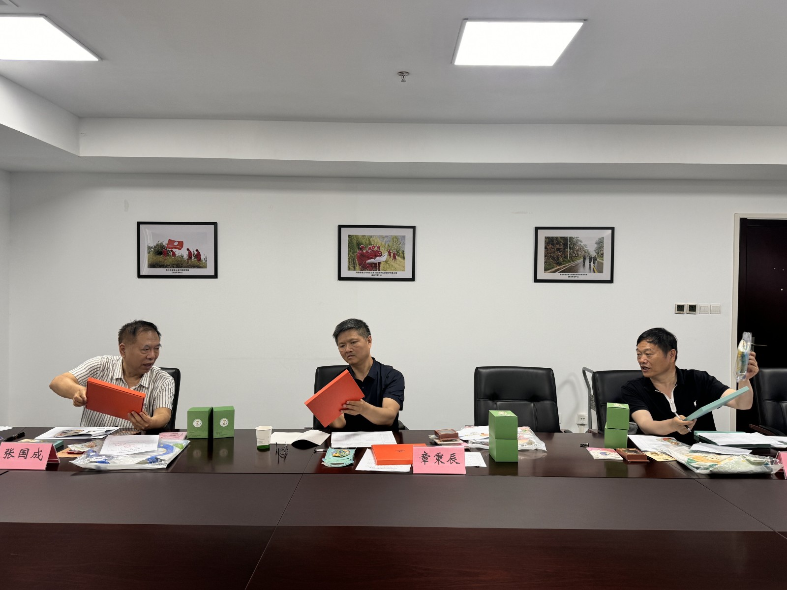 图片4.jpg 图片4.jpg