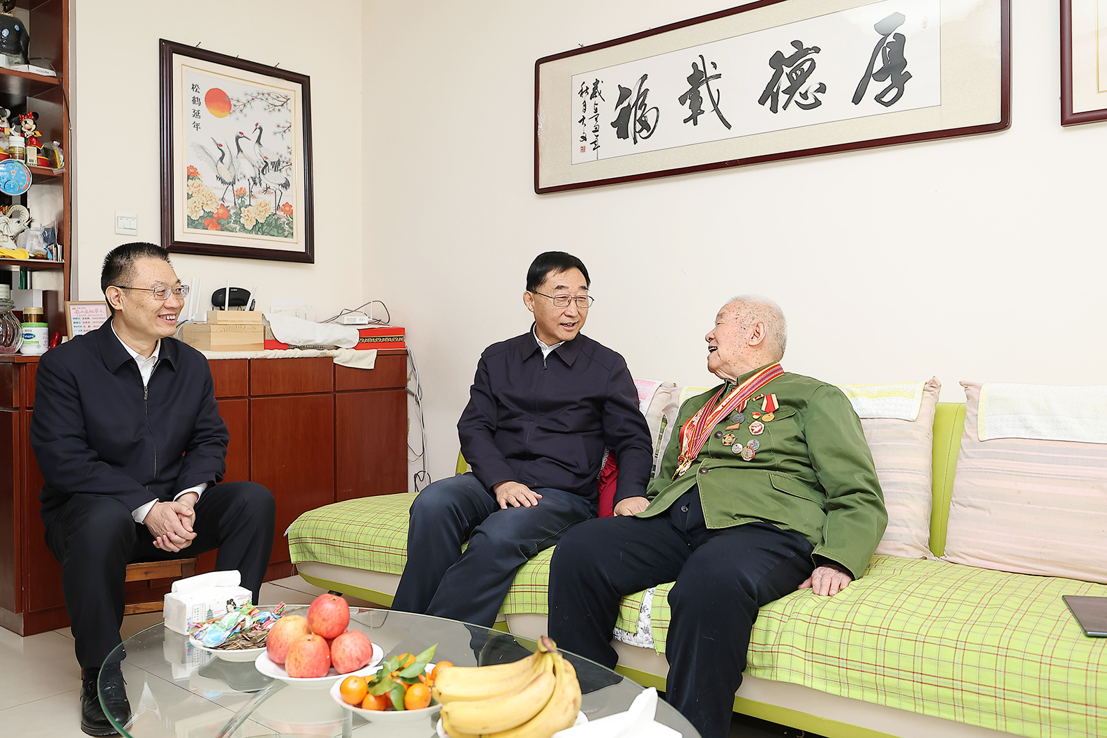 3696386108008427 3696386108008427